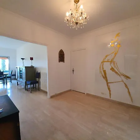 Chateau De L'etoile, By Welcome To