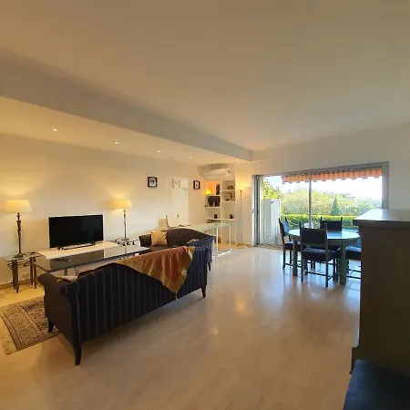 Chateau De L'etoile, By Welcome To