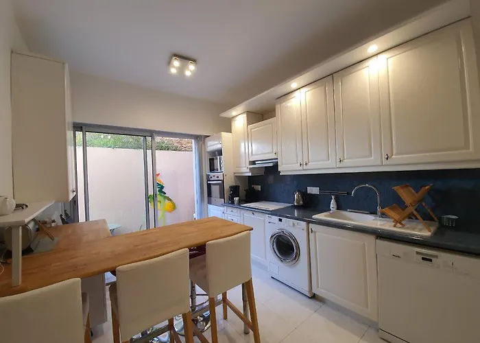 Hotel Chateau De L'etoile *